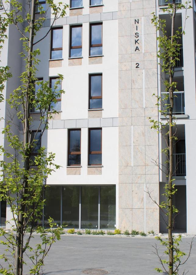 Apartament Black-Niska Z Garazem Podziemnym 凯尔采 外观 照片